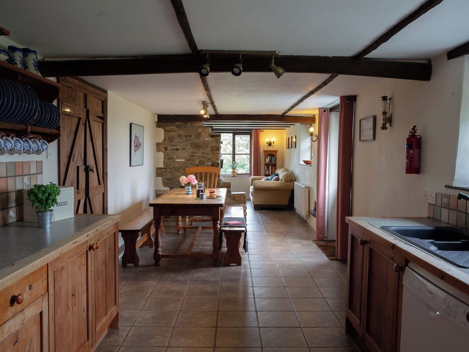 Kitchen/diner | Rose Cottage - Woodlands Manor Farm, Woodford, near Bude