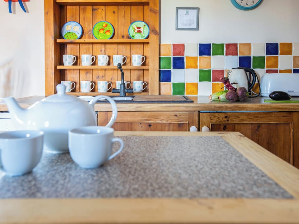 Kitchen | Jasmine Cottage - Woodlands Manor Farm, Woodford, near Bude