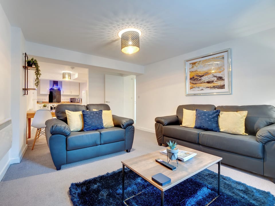 Living area | Charlton Bonds 2B, Newcastle Upon Tyne