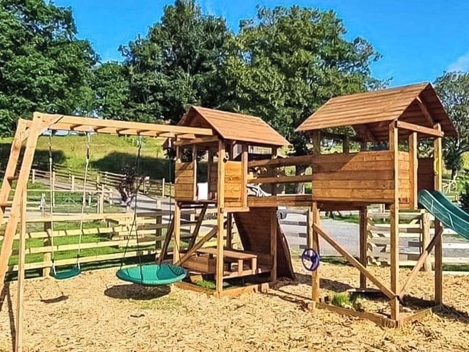 Children&rsquo;s play area | Heron - Cae Llwyn, Rhayader and the Elan Valley