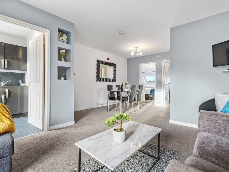 Living room/dining room | Sandyford Apartment, Jesmond