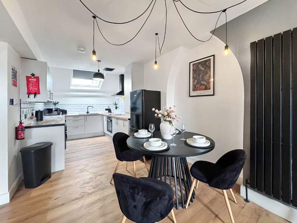 Kitchen/diner | City Retreat at Queen Street, Newcastle Upon Tyne