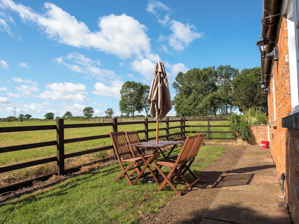 Outdoor | The Coach House - JB Farming & Country Stays, Blankney Fen