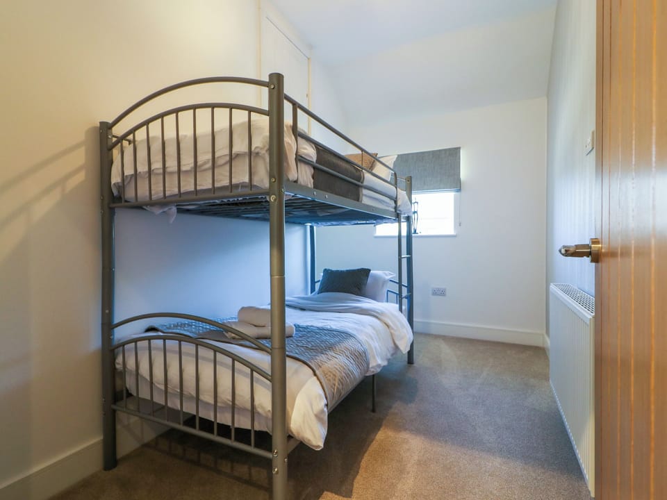 Bunk bedroom | 16 Newland - Morpeth Retreats, Warkworth