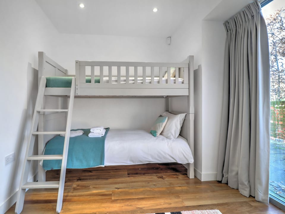 Bunk bedroom | Gambledown Farm - The Hay Barn - Gambledown Farm Safari Tents, Romsey