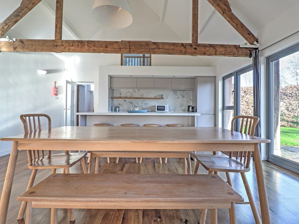 Dining Area | Gambledown Farm - The Cart Shed - Gambledown Farm Safari Tents, Romsey