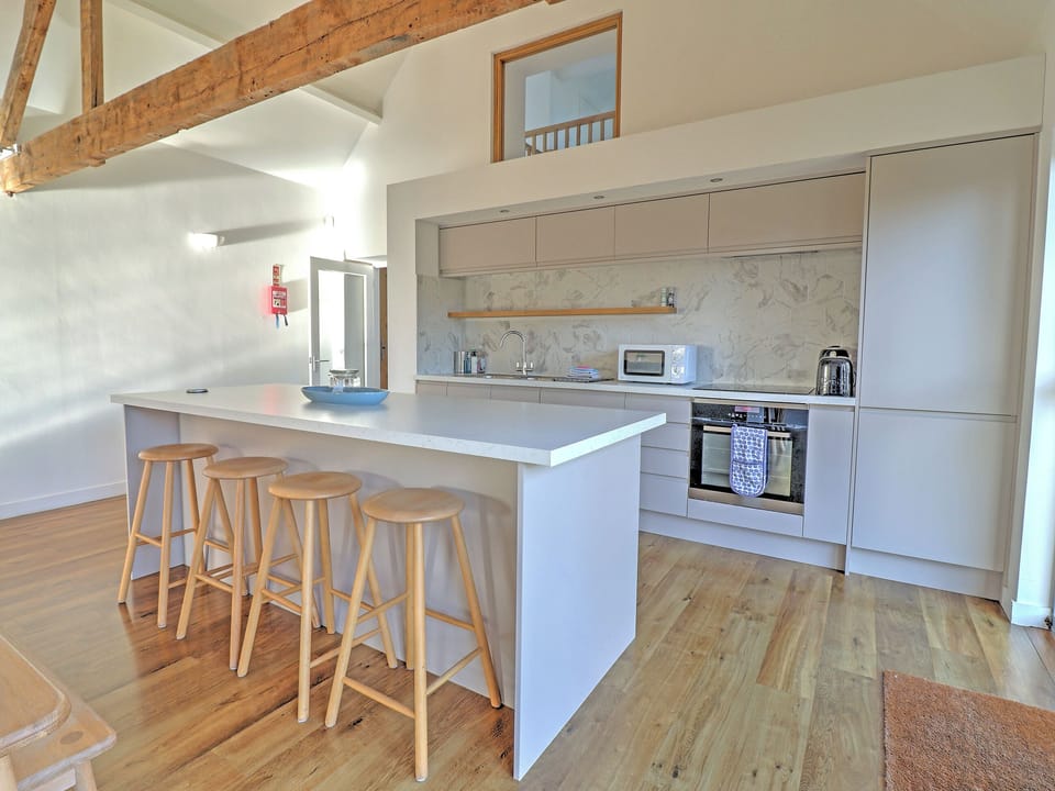 Kitchen area | Gambledown Farm - The Cart Shed - Gambledown Farm Safari Tents, Romsey