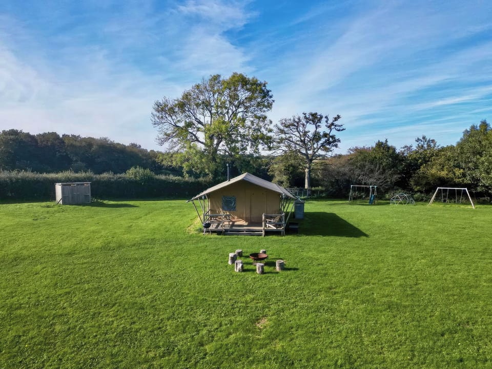 Exterior | Gambledown Farm - Swallow - Safari Tent - Gambledown Farm Safari Tents, Romsey