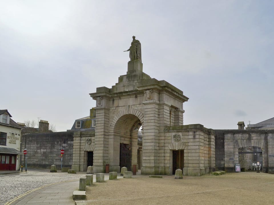 Impressive heritage features | Number Fifteen Mills Bakery - Drakes Wharf, Plymouth