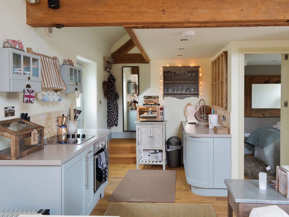 Kitchen area | The Old Parlour - Cheshire Boutique Barns, Wrenbury, near Nantwich