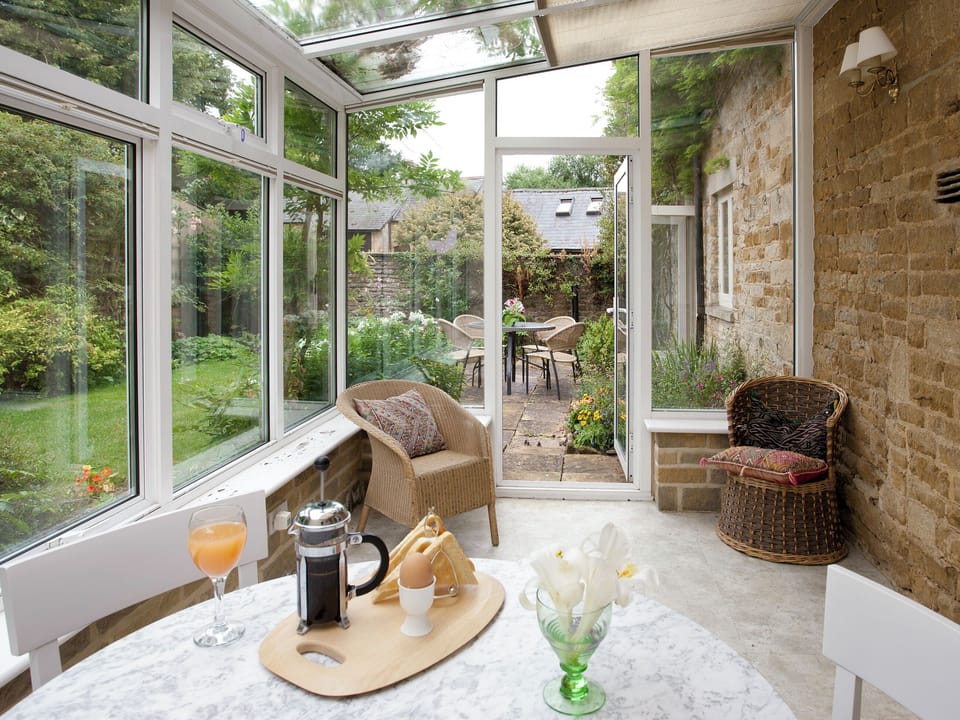 Useful conservatory | Lodge Cottage - Kingham Cottages, Kingham, near Chipping Norton