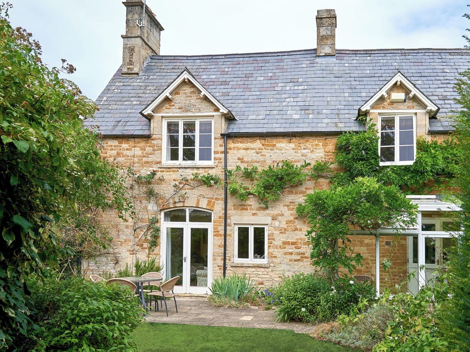 Garden elevation | Lodge Cottage - Kingham Cottages, Kingham, near Chipping Norton