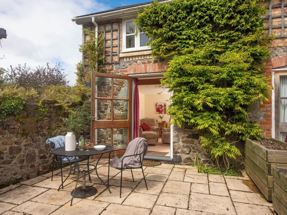 Patio | Fig Cottage - East Dunley Cottages, Bovey Tracey