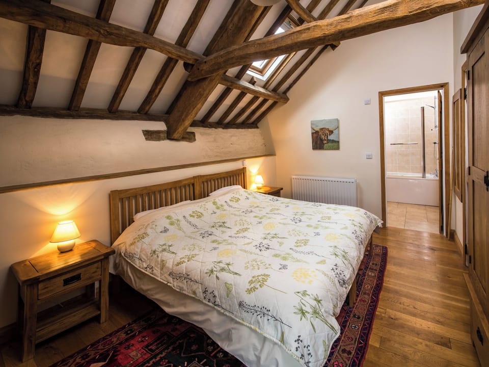 Double bedroom | The Old Stables at Mornacott - Mornacott Cottages, Bishops Nympton