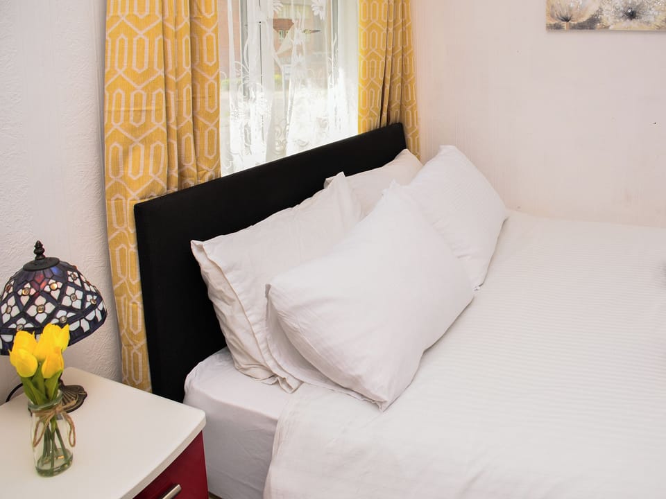 Bedroom | St Mary&rsquo;s Avenue House, Stanwell