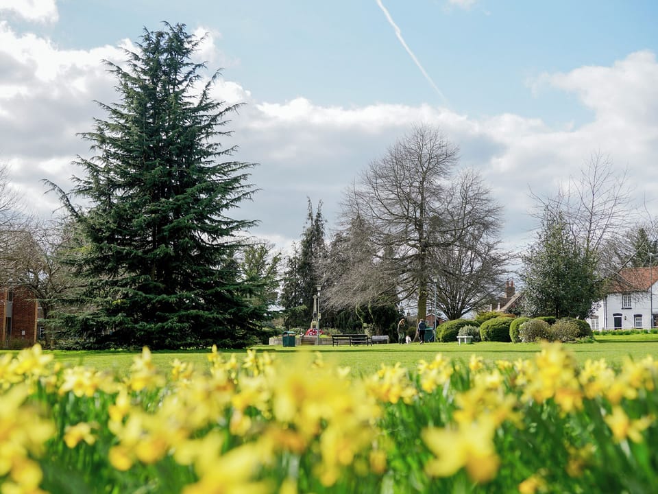 Surrounding area | Park Gate Apartment, Slough