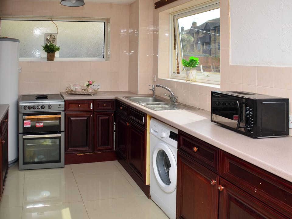 Kitchen | St Mary&rsquo;s Crescent House, Stanwell