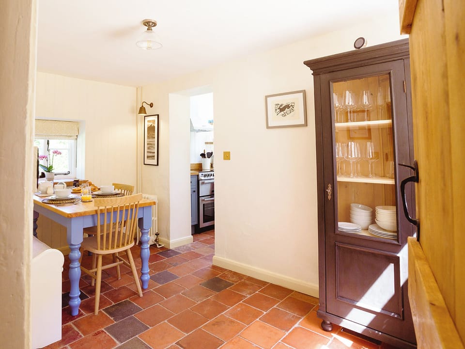 Twin bedroom | New Lane Cottage, Worstead