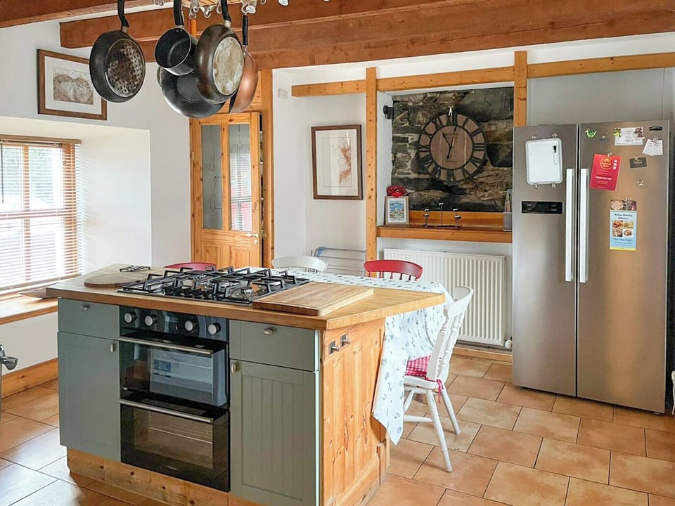 Kitchen area | Culrain Cottage - Highland Club, Fort Augustus