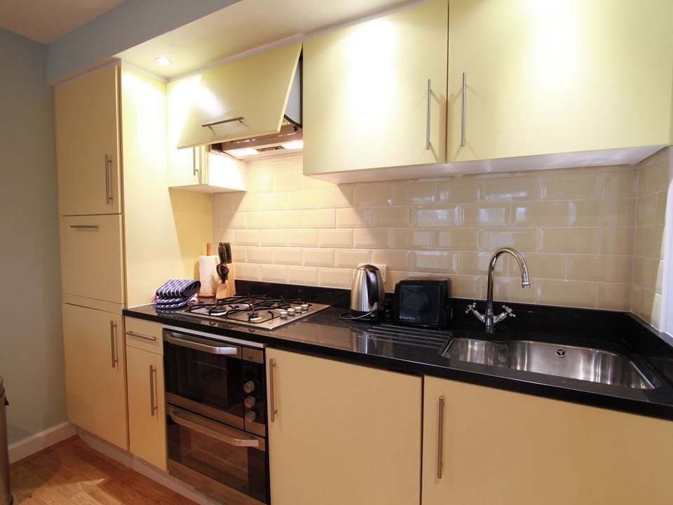 Kitchen | Raven Wing 14 - Glenwood - Highland Club, Fort Augustus