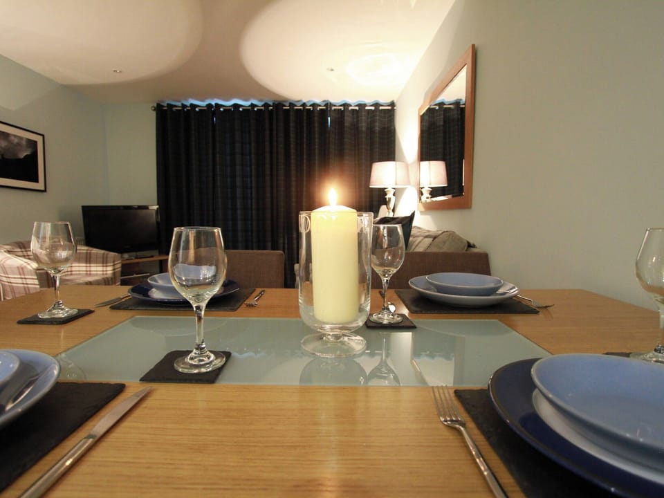 Dining Area | Raven Wing 14 - Glenwood - Highland Club, Fort Augustus