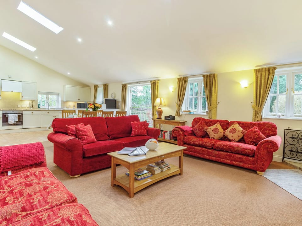 Open plan living space | The Coach House - Stowlangtoft Estate, Bury St. Edmunds