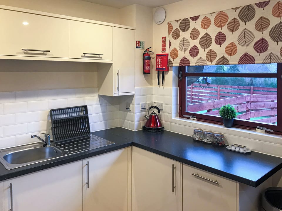 Kitchen | Reindeer Retreat - Silverglades Holiday Homes, Aviemore