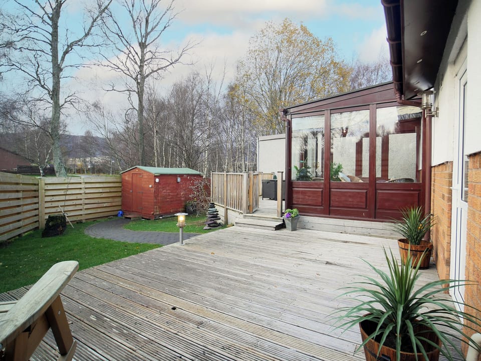 Decking | Ruby Cottage - Silverglades Holiday Homes, Aviemore