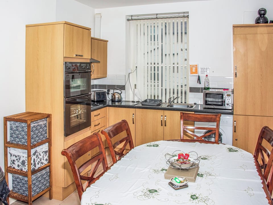 Kitchen | Apartment 3 - Cosy Llandudno Apartments, Llandudno