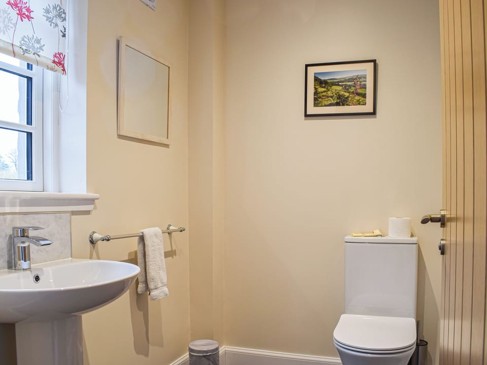 Bathroom | Kingfisher Cottage - Kinnaird Estate Cottages, By Dunkeld, Pitlochry