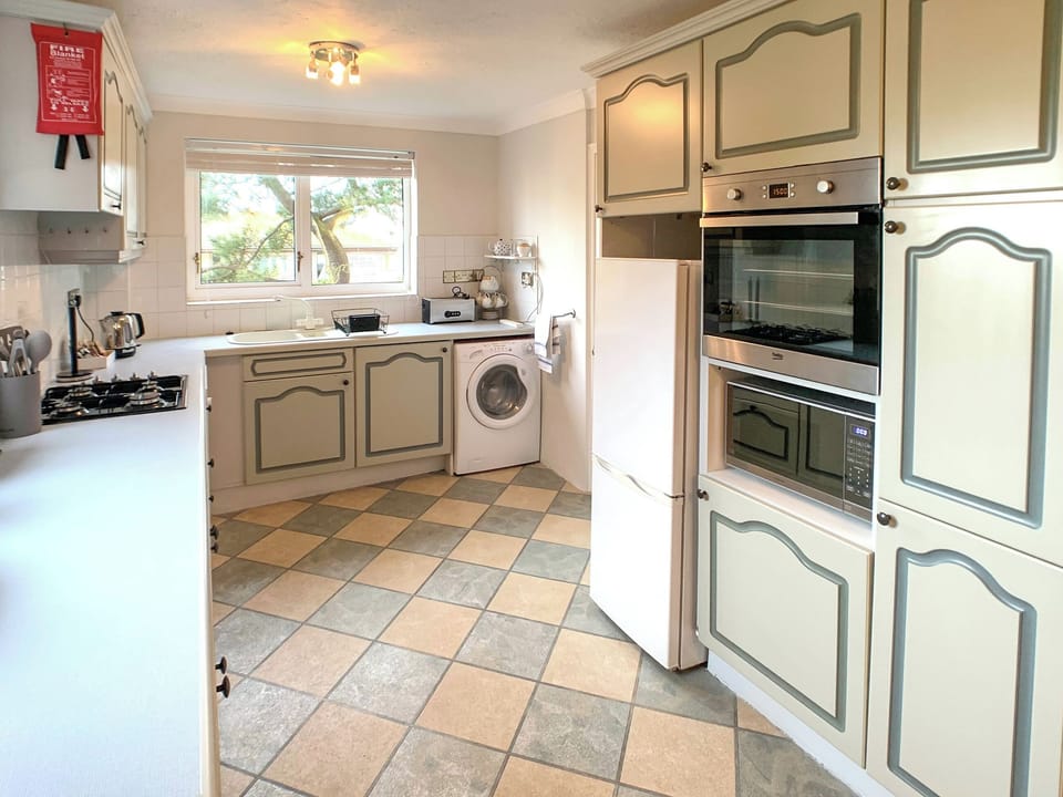 Kitchen area | Sandbanks8, Sandbanks