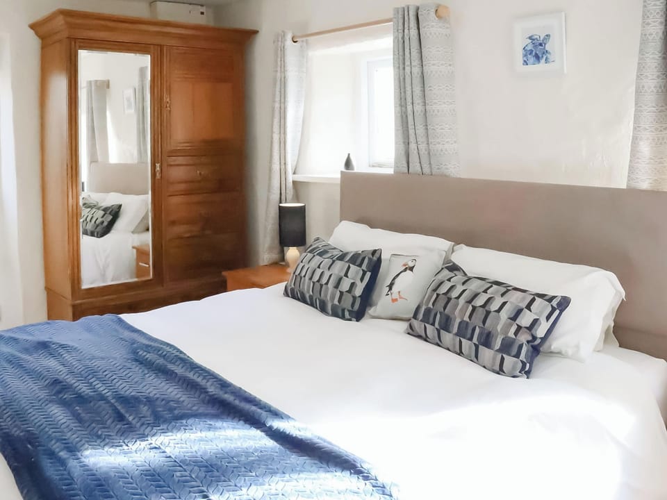 Double bedroom | The Dairy - Portclew Cottages, Freshwater East near Pembroke