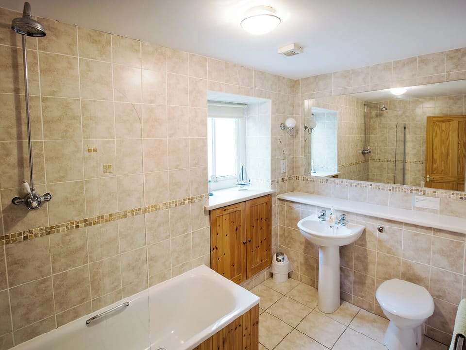 Bathroom | The Dairy, Freshwater East near Pembroke