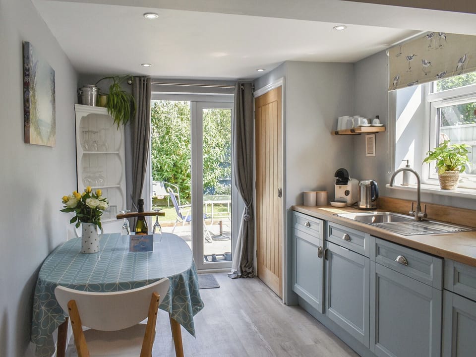 Kitchen/diner | Avocet - Suffolk Coastal Escapes, Pakefield