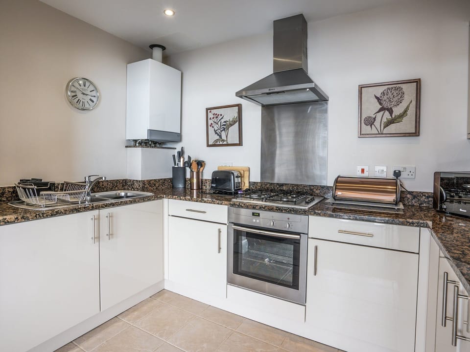 Kitchen | Apartment 3 - Astor House Holidays, Torquay