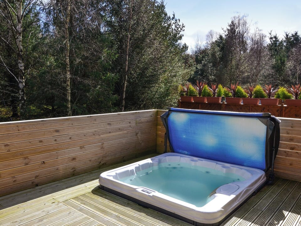 Hot tub | Jessie&rsquo;s Corner - Felmoor Park, Felton, near Morpeth