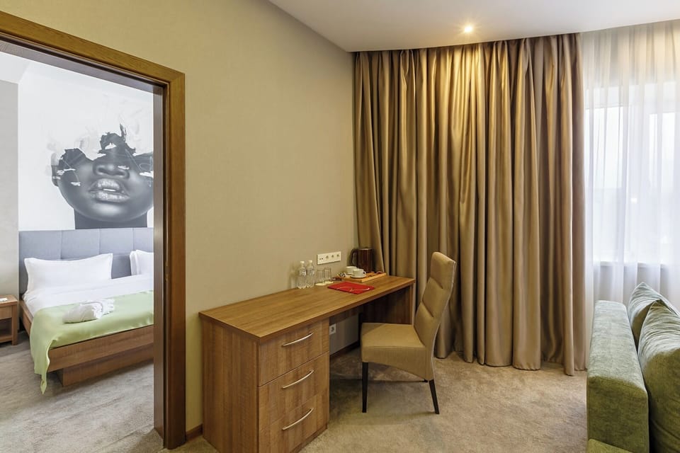 Luxury Suite | Interior