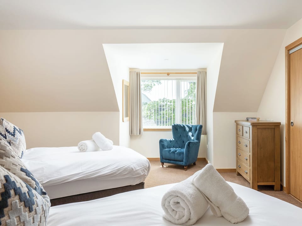 Twin bedroom | Emsdorf Lodge - Homelands, Lundin Links