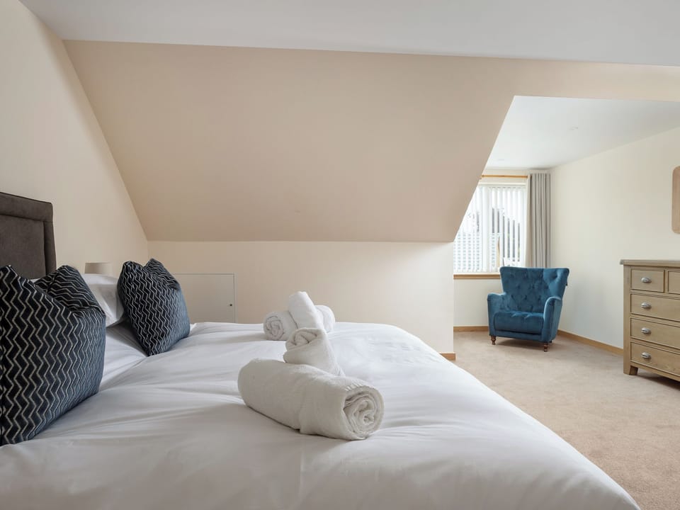 Double bedroom | Largo Lodge - Homelands, Lundin Links