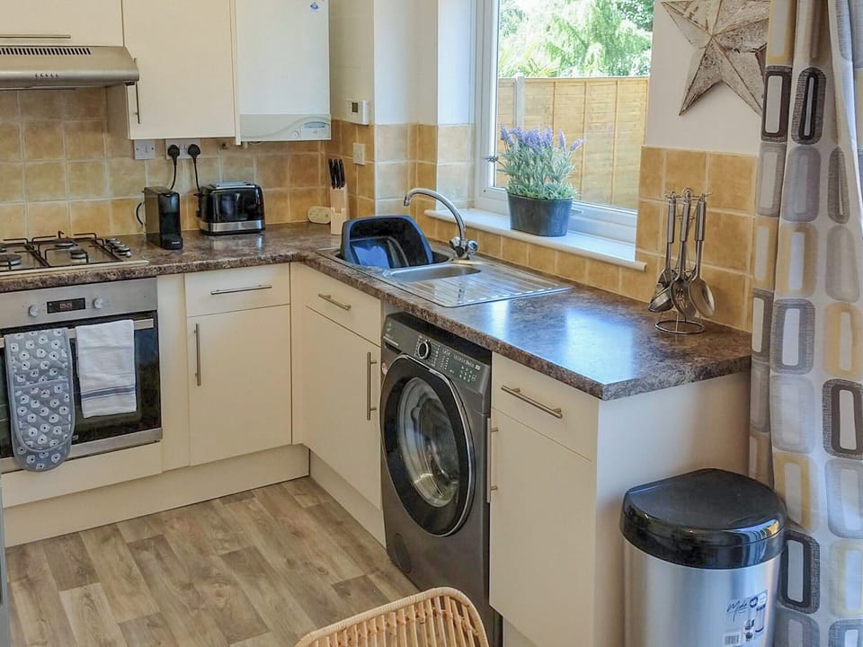 Kitchen area | Redcot Gardens, Stamford