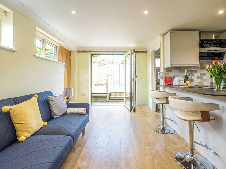Open plan living space | Foxes Lodge, Aldringham