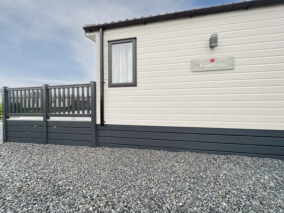 Outdoor area | Regent 2, St Andrews