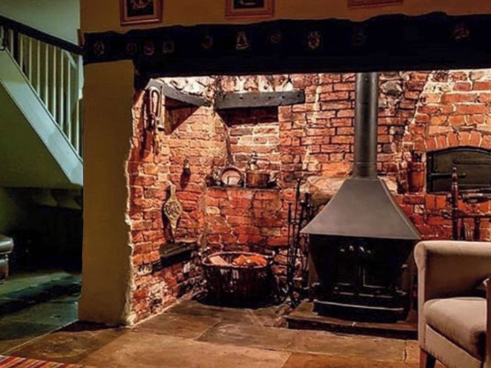 Living area | The Farmhouse - Champernhayes, Wooton Fitzpaine, near Charmouth