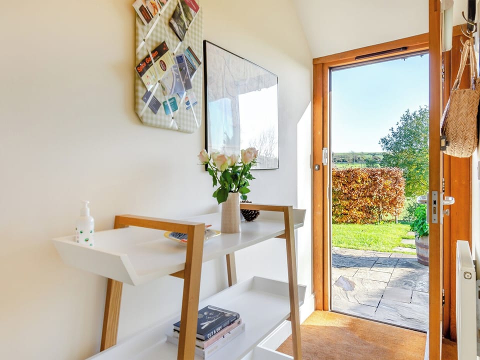 Hallway | Chestnut Lodge - Beachy Head Cottages, East Dean