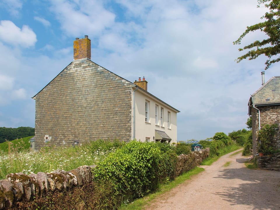 Exterior | Shepherd&rsquo;s Cottage - Carswell Cottages, Holbeton