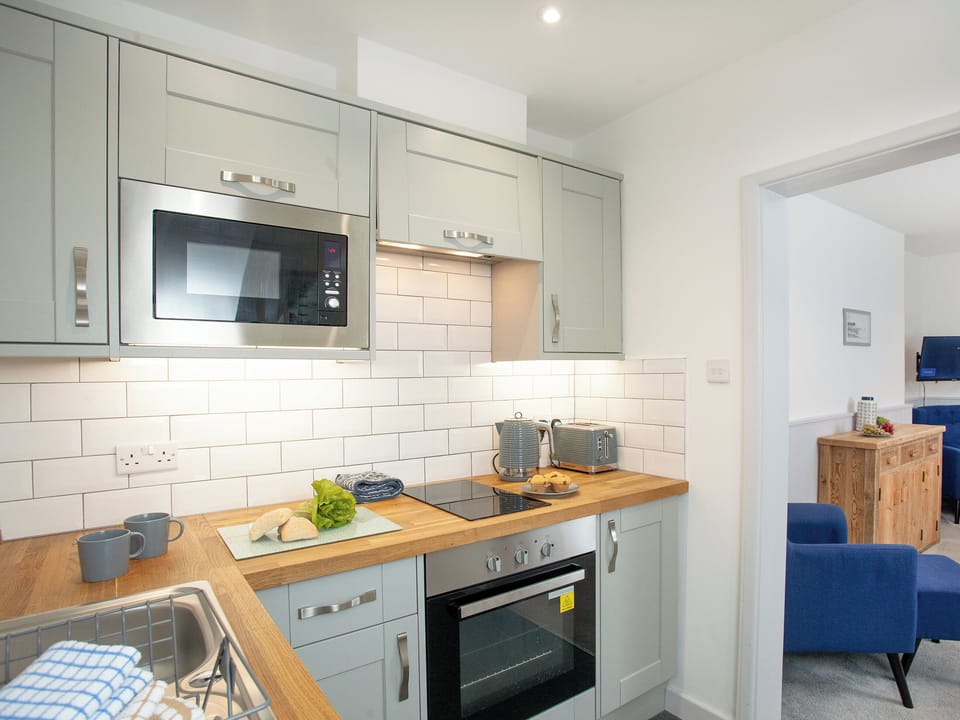 Kitchen area | Crabby Cove - Sunnybeach Holiday Apartments, Paignton
