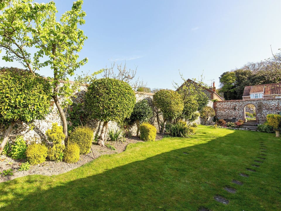 Garden | Flint Cottage, Stiffkey