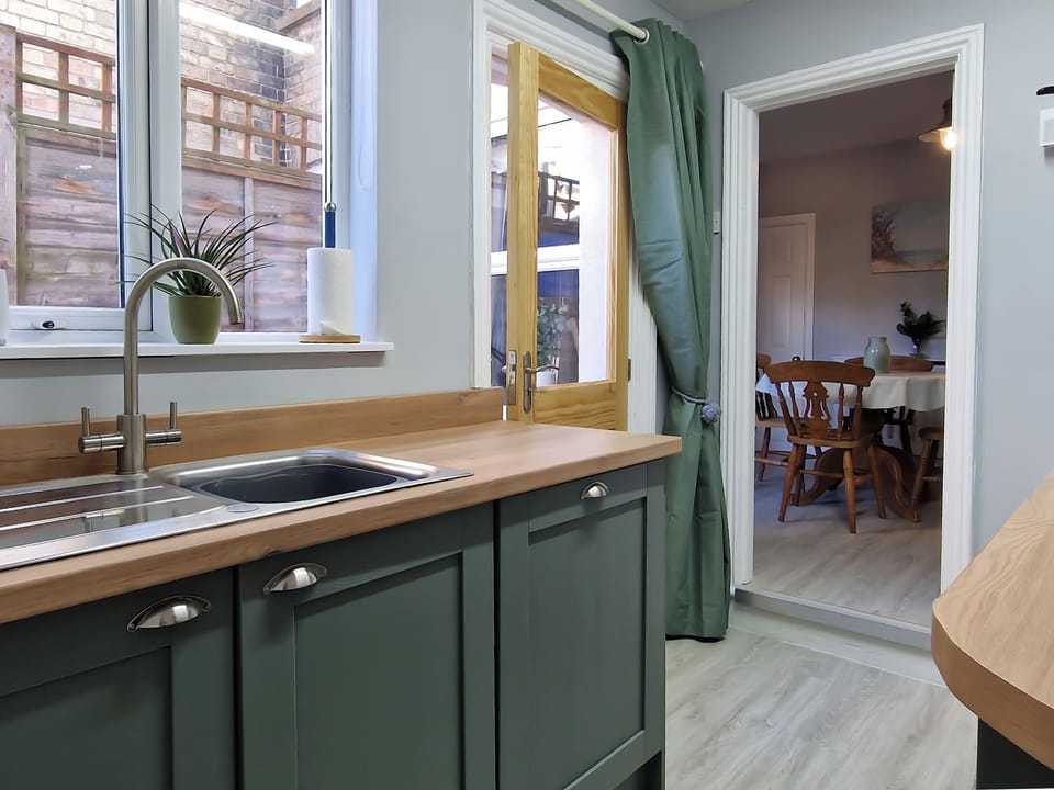 Kitchen | Curlew Cottage, Pakefield