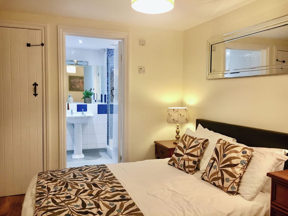 Double bedroom | Lark - Champernhayes, Wooton Fitzpaine, near Charmouth