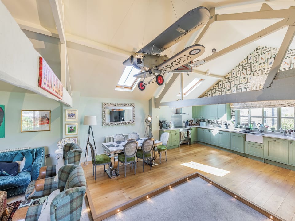 Open plan living space | Old Ford Place, Stamford